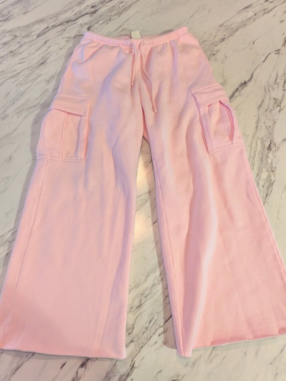 Cozy Sweatfleece Mega Cargo Flutter Sweatpant - Picture 2 of 3